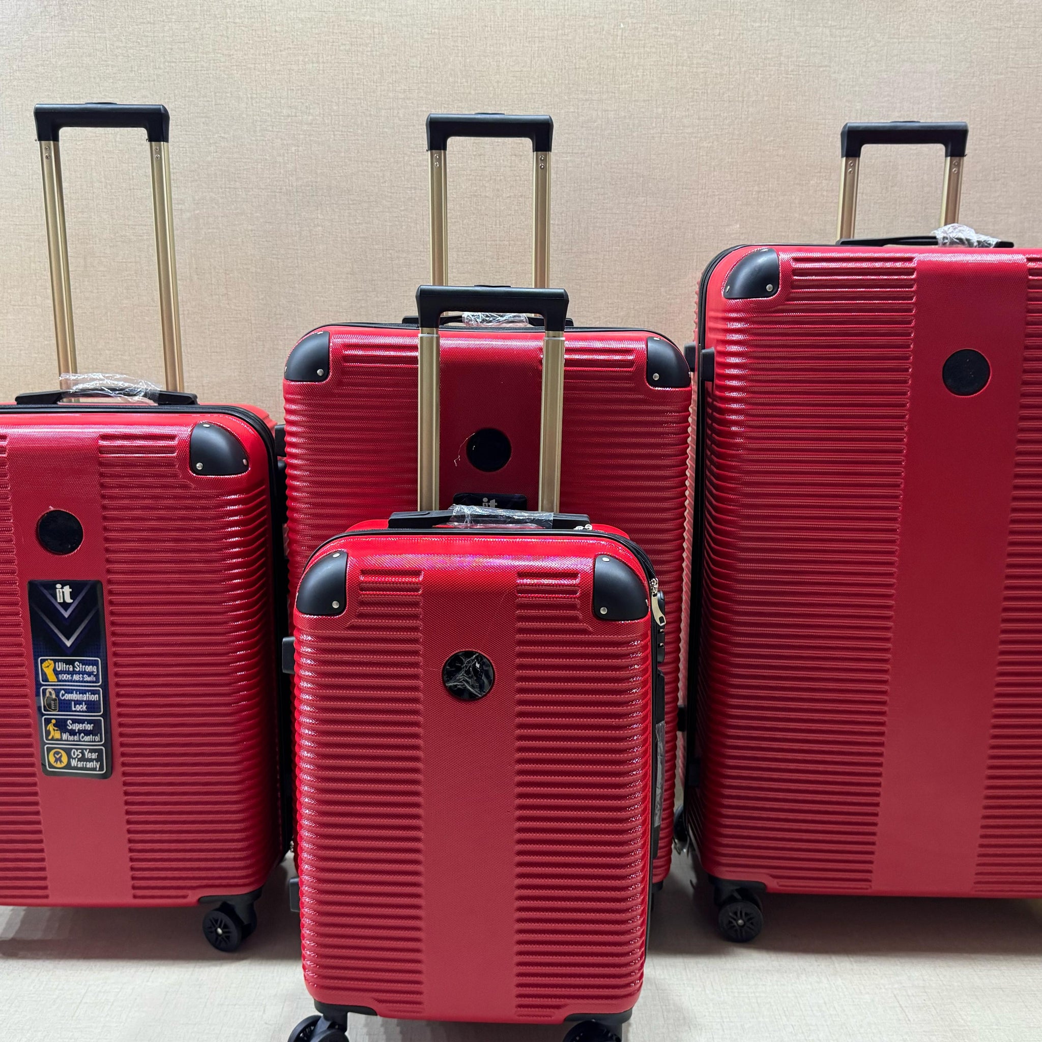 4 pics luggage set hardside